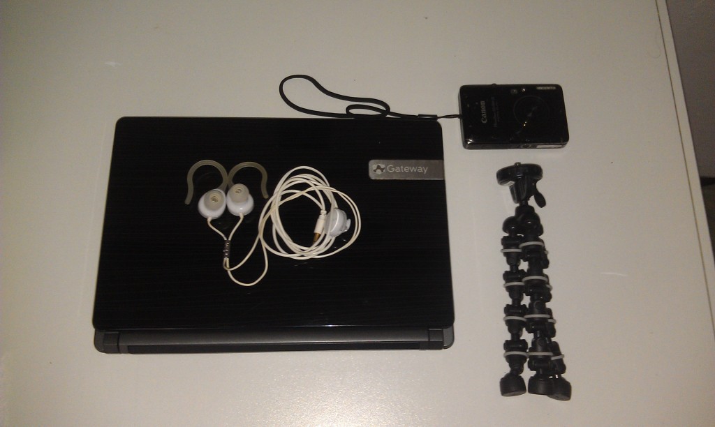 Flashpacker's Gear Netbook, Camera, Tripod and Headphones