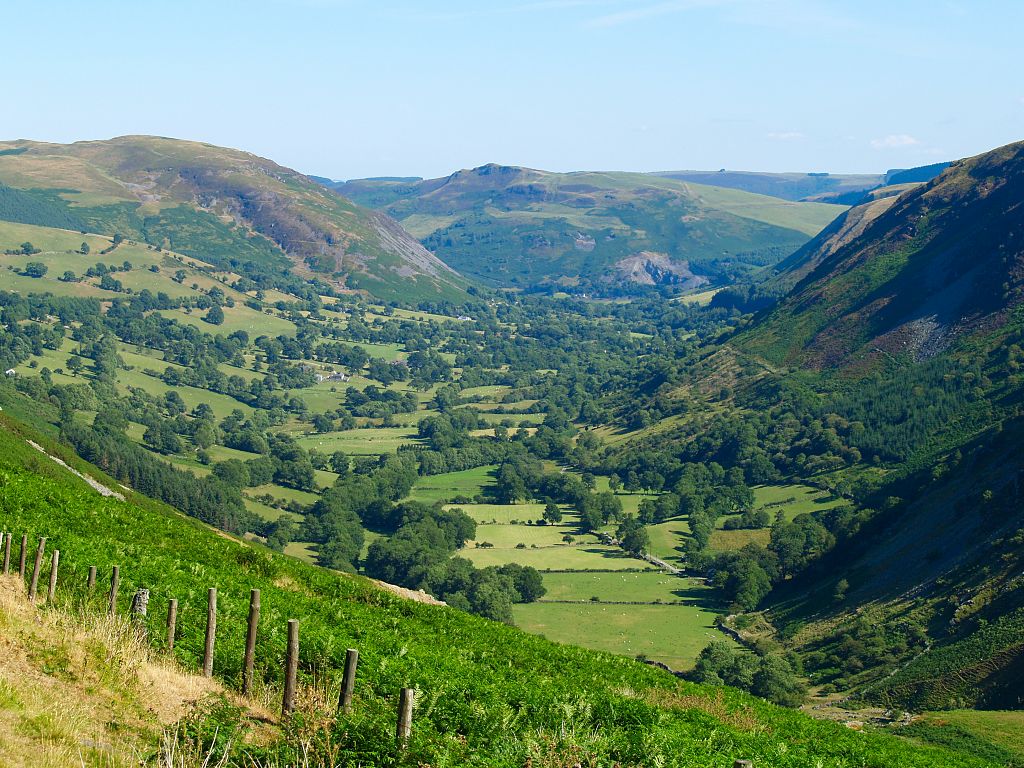 Valley in Wales from topskips.com