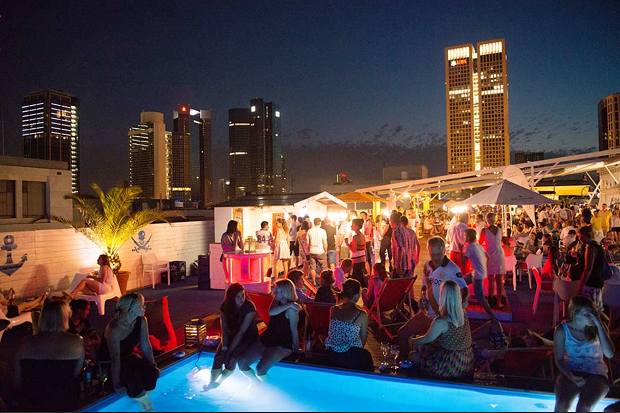 rooftop bar in Frankfurt