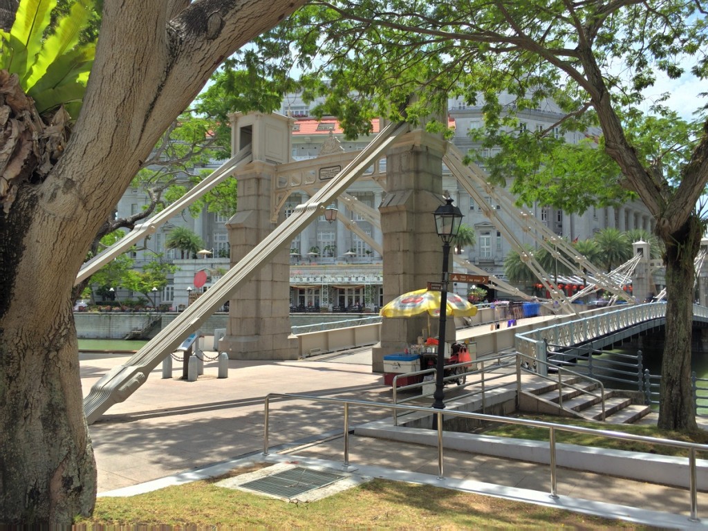 Cavenagh Bridge Singapore