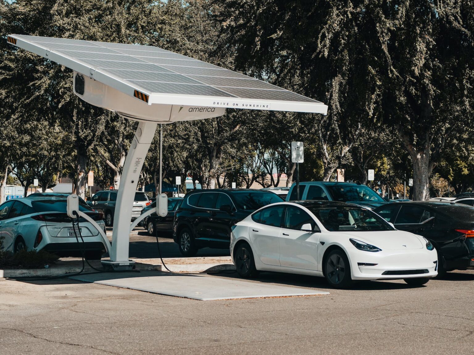 A Beginner's Guide To EV Charging Technology