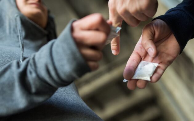 How Cocaine Possession and Trafficking Laws Work