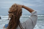 Keeping Your Hair Fresh While Travelling: Tips From a Pro