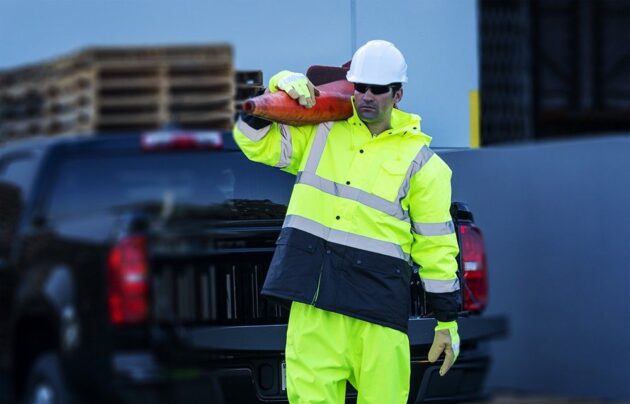 Night Visibility Equipment in Reducing Construction Site Injuries